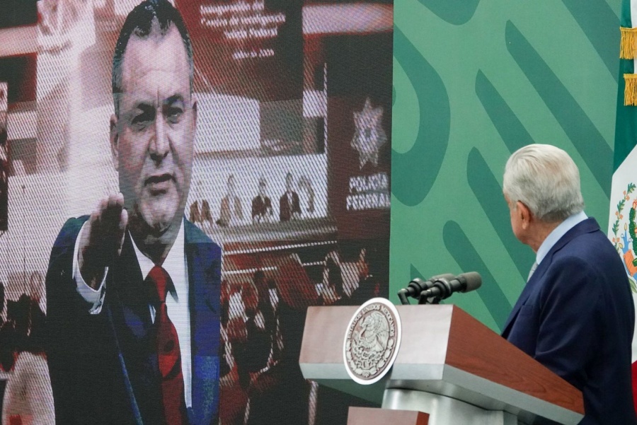 AMLO exhibe carta al abogado de García Luna por actuación