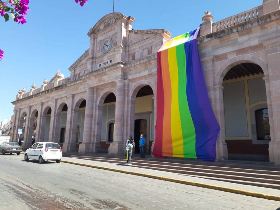 Diputados desdeñan derechos LGBTTTIQ+: Uvario
