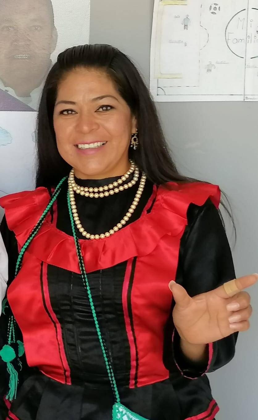 Presenta Cristina Cervantes plataforma pol&iacute;tica