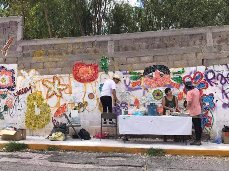Crear&aacute;n mural con tapones pl&aacute;sticos