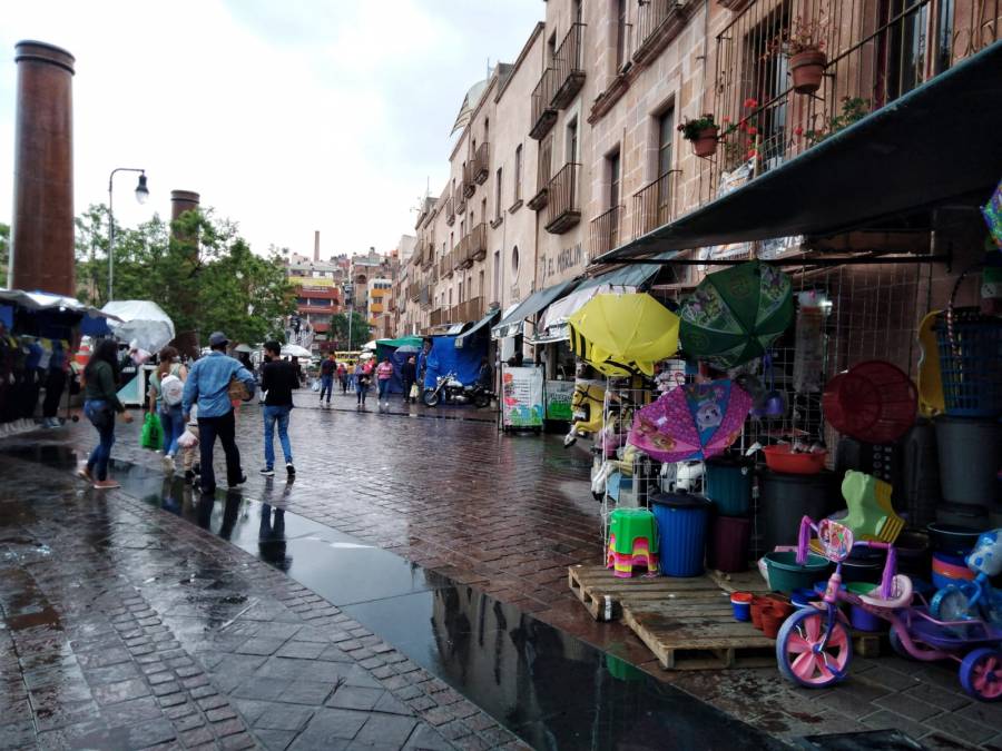 Por crisis, comerciantes irían a la informalidad