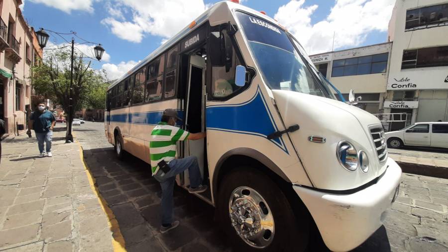 Ser chofer urbano no es cualquier trabajo: conductores