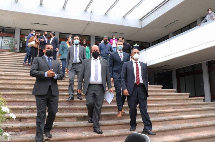 Concluye proceso de entrega-recepci&oacute;n en ayuntamiento capitalino