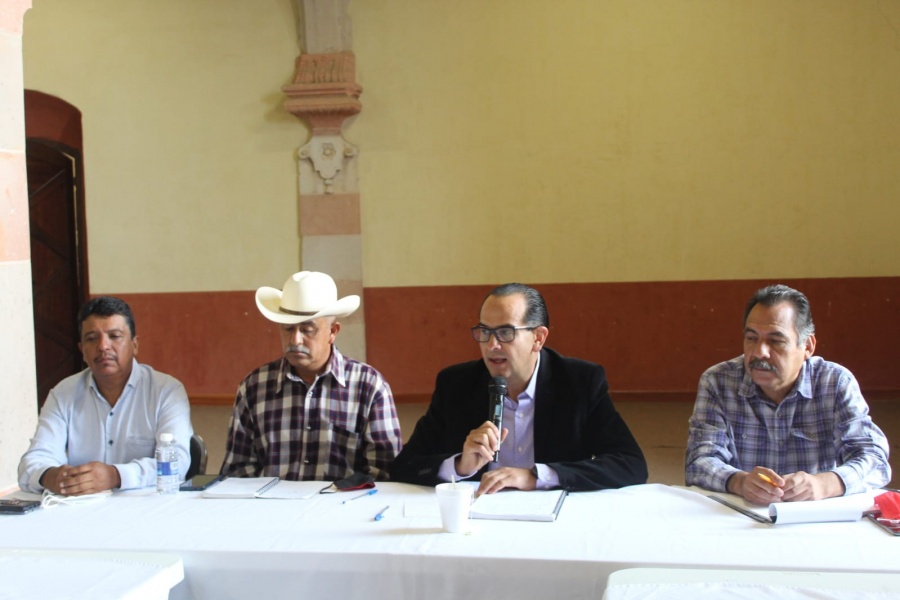 Se compromete alcalde a apoyar productores de frijol
