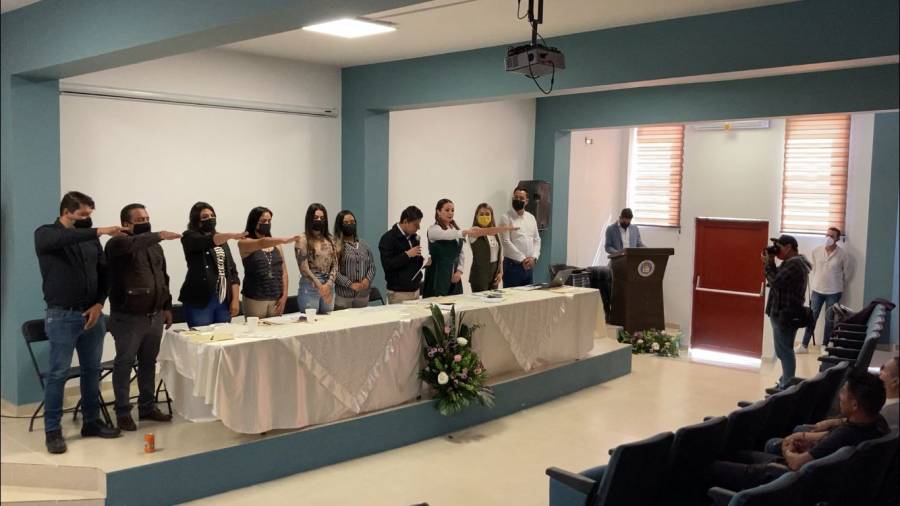 INSTALAN GRUPO INTERDISCIPLINARIO DE LA COORDINACI&Oacute;N DE ARCHIVOS DEL MUNICIPIO DE R&Iacute;O GRANDE PARA PRESERVAR DOCUMENTOS SIGNIFICATIVOS