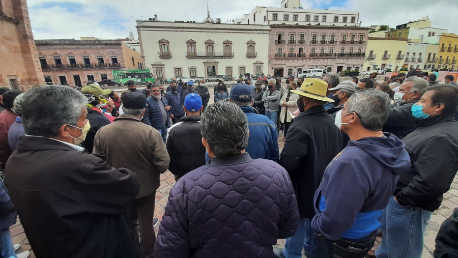 Demandar&iacute;an jubilados y pensionados al gobernador Monreal