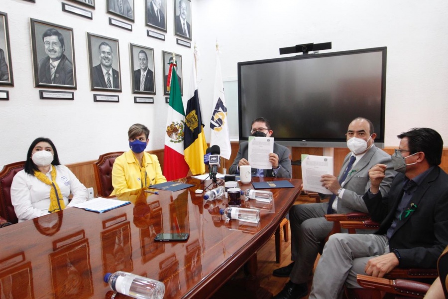 Firman UAZ y AMANC acuerdo en pro de ni&ntilde;os con c&aacute;ncer