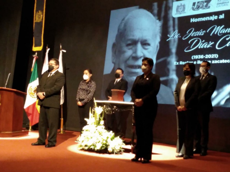 Despiden a ex rector Jesús Manuel Díaz Casas