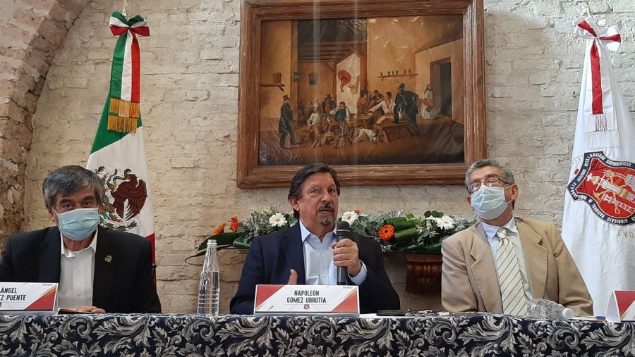 Miner&iacute;a, cuarte fuente de ingresos: G&oacute;mez Urrutia