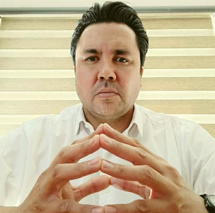 Falsas acusaciones contra la LXIV Legislatura: Carrera