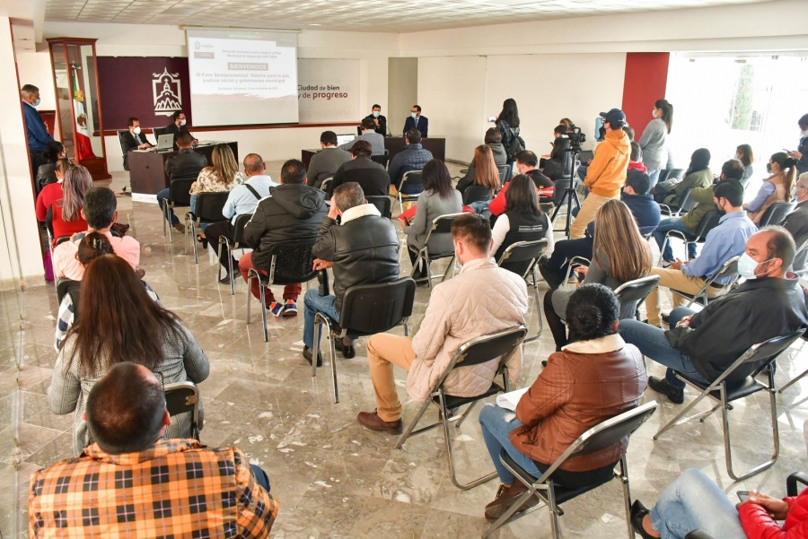 Realizan foro Valores para la paz y la justicia