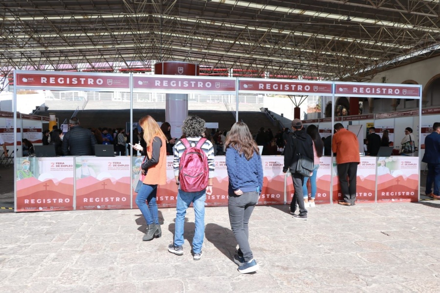 Realizan segunda feria del empleo