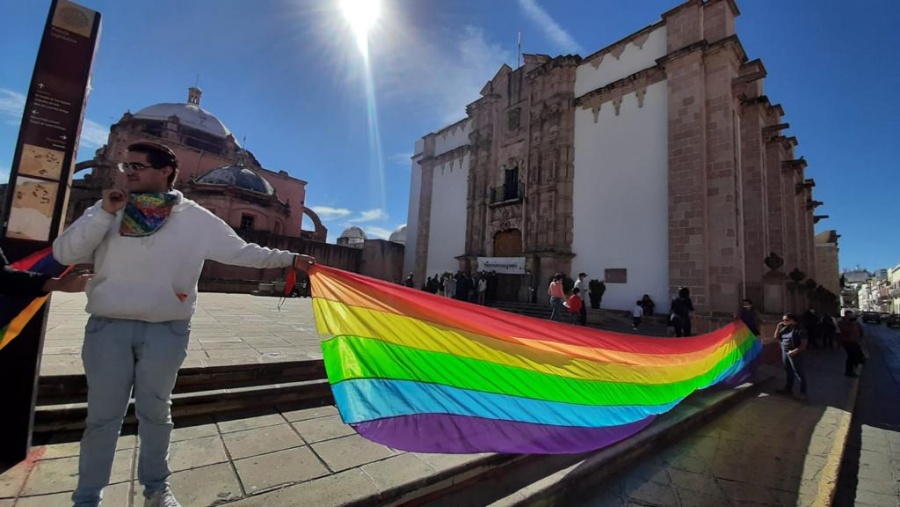 Aprueban por 18 votos a favor, Ley de Matrimonio Igualitario