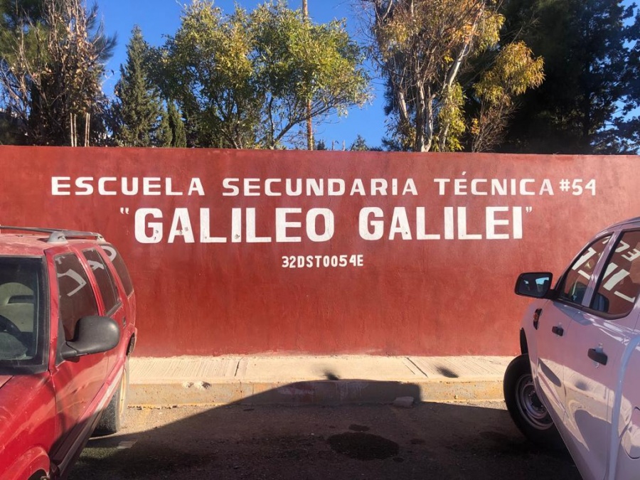 Rehabilitan sal&oacute;n de clases incendiado