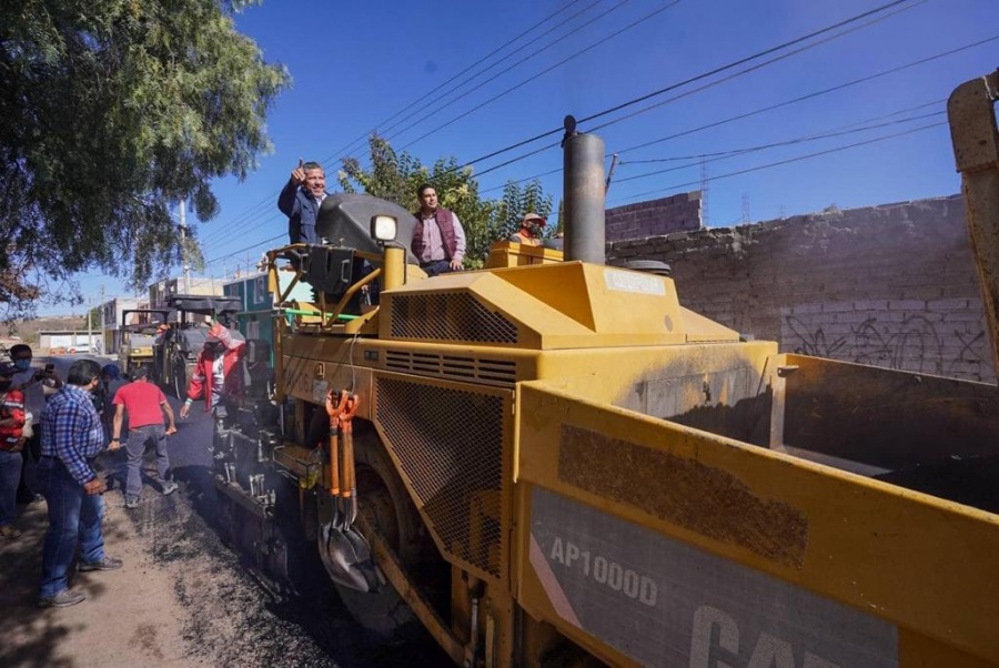 Supervisa gobernador rehabilitaci&oacute;n de  vialidades en Zacatecas y Guadalupe