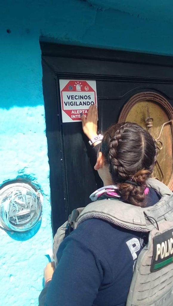 Colaboran vecinos y polic&iacute;as para prevenir delitos