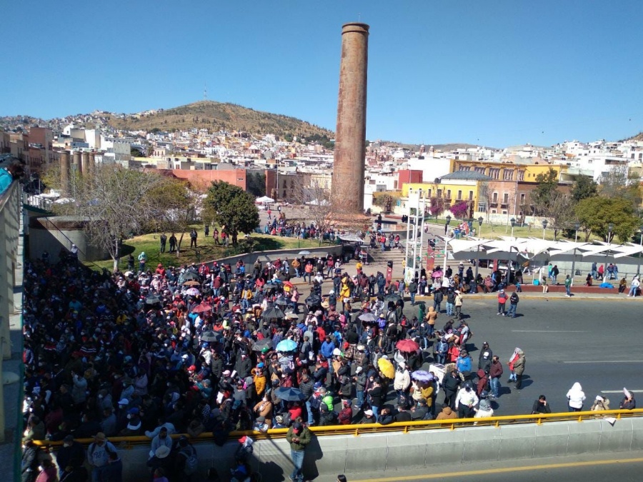 Respaldan sindicatos a trabajadores del magisterio
