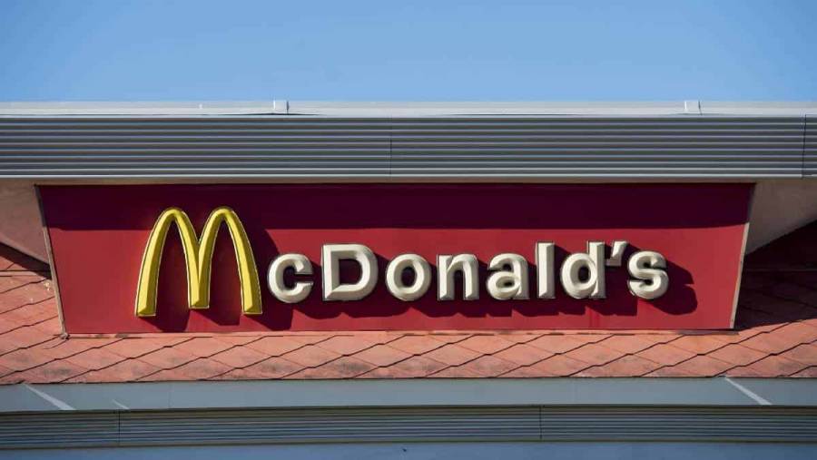McDonald's cierra temporalmente sus 850 restaurantes en Rusia