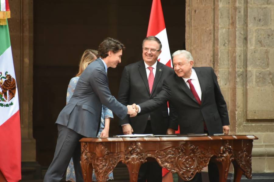 Pr&oacute;xima semana AMLO se reunir&iacute;a con empresas canadienses inconformes