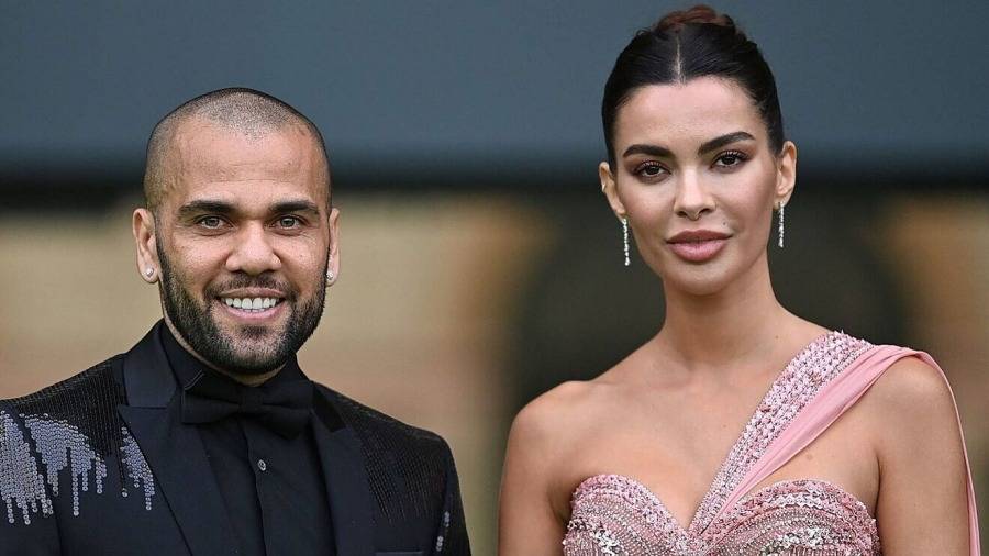 Esposa de Dani Alves quiere el divorcio