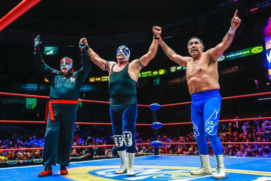 Triunfan las leyendas Atlantis, Octag&oacute;n y Blue Panter