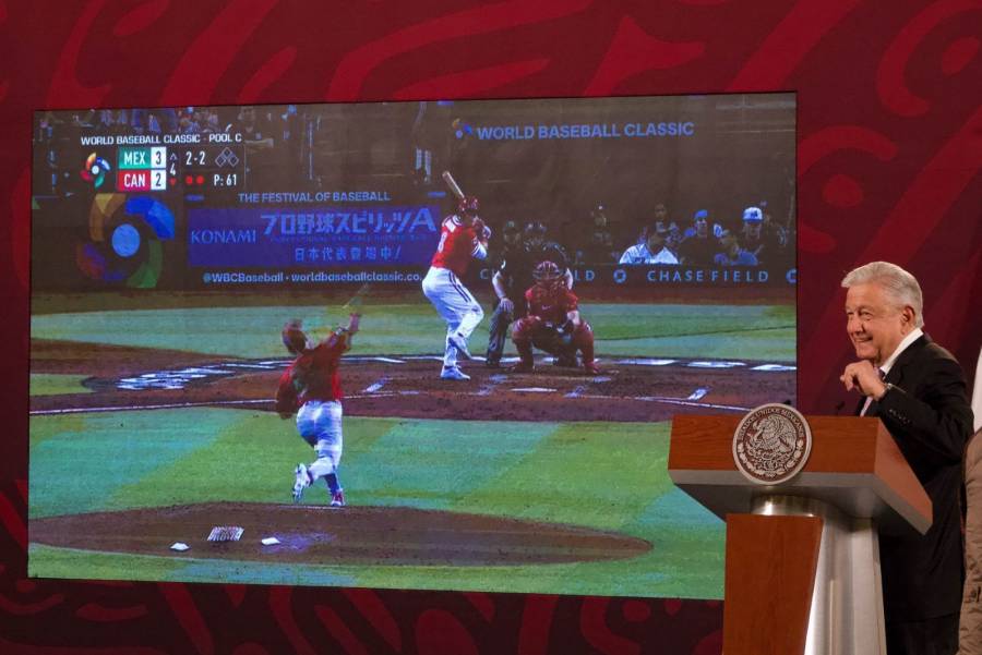 AMLO celebra nuevo triunfo de Selecci&oacute;n Mexicana de b&eacute;isbol
