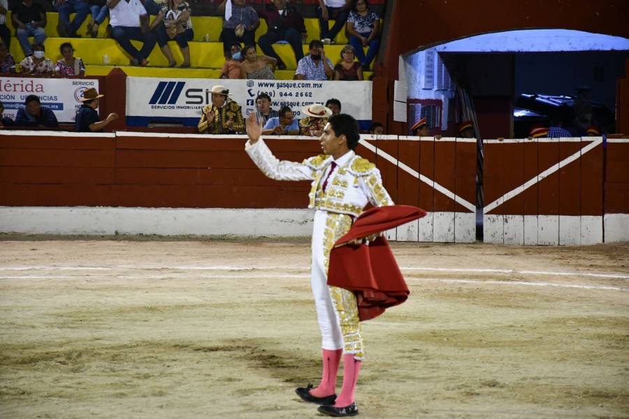 TRIUNFA H&Eacute;CTOR GUTIERREZ EN M&Eacute;RIDA, YUCAT&Aacute;N