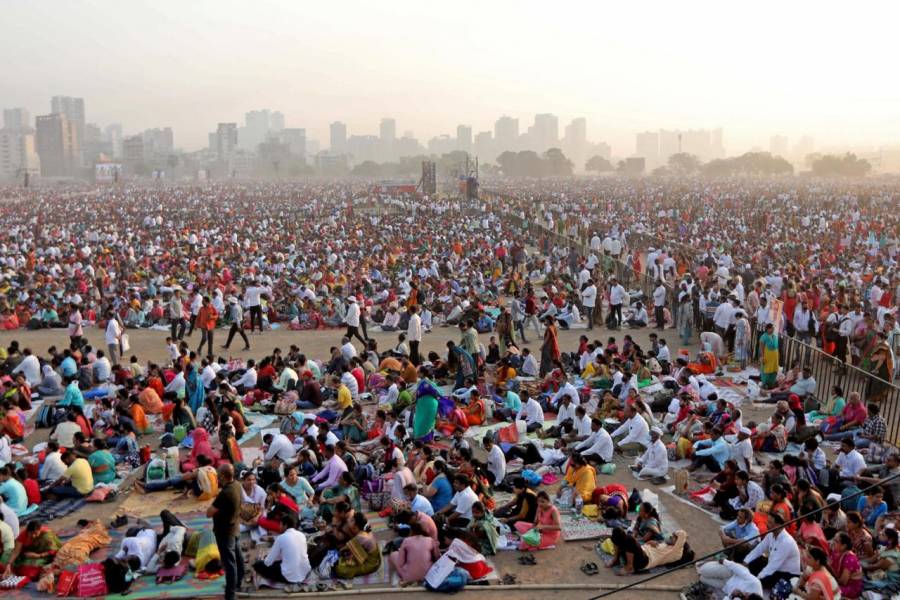 Once personas mueren por insolación en un evento masivo en India