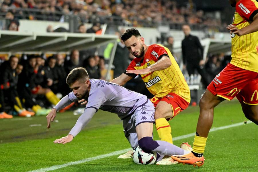 El Lens se coloca segundo provisionalmente tras ganar al M&oacute;naco