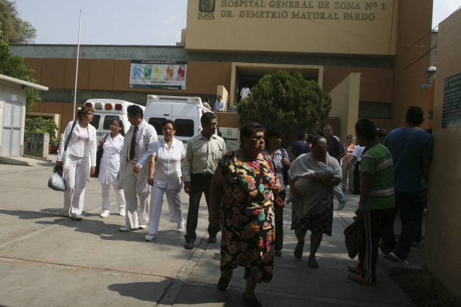 Lanza IMSS convocatoria a 29 mil 710 m&eacute;dicos jubilados para laborar en IMSS-Bienestar