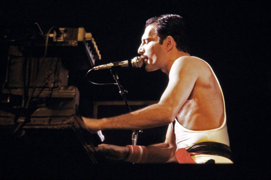 Subastarán objetos de colección privada de Freddie Mercury