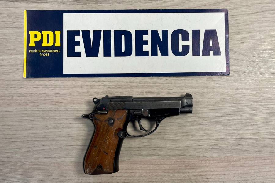 Policía halla pistola de Augusto Pinochet durante operativo antidrogas en Chile