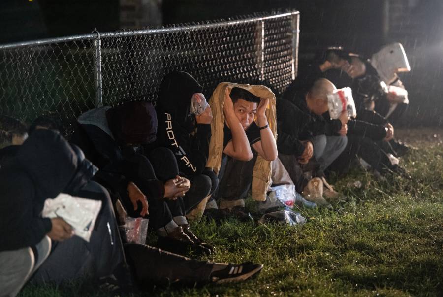 Bloqueo de EEUU y M&eacute;xico comienza a disuadir a migrantes