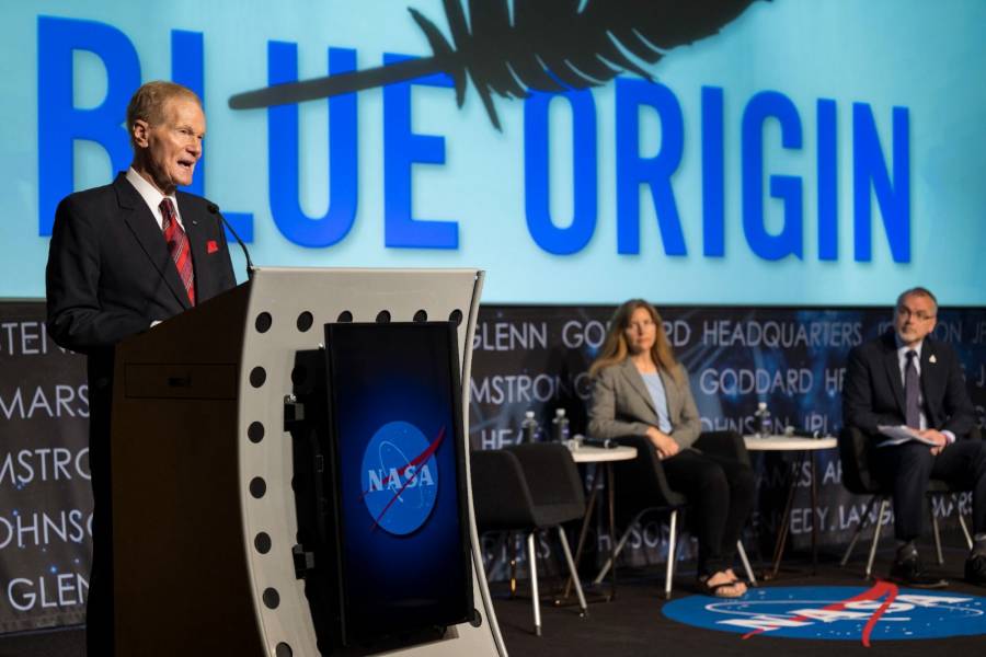 NASA elige a Blue Origin para construir un segundo m&oacute;dulo de alunizaje