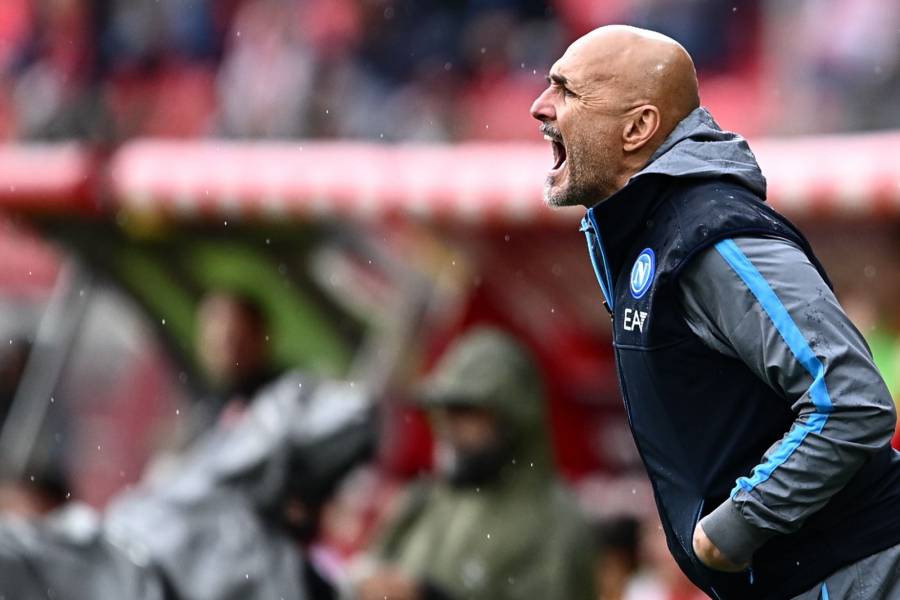 Spalletti, técnico del Nápoles, afirma que no busca un nuevo equipo al que entrenar