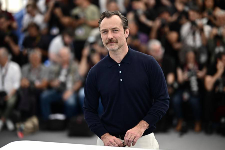 Jude Law, cree, monarqu&iacute;a, brit&aacute;nica, como, teatro,