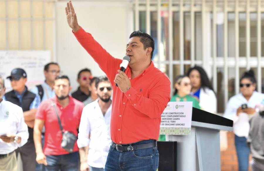 Con obras educativas, RGC reitera compromiso con la niñez potosina