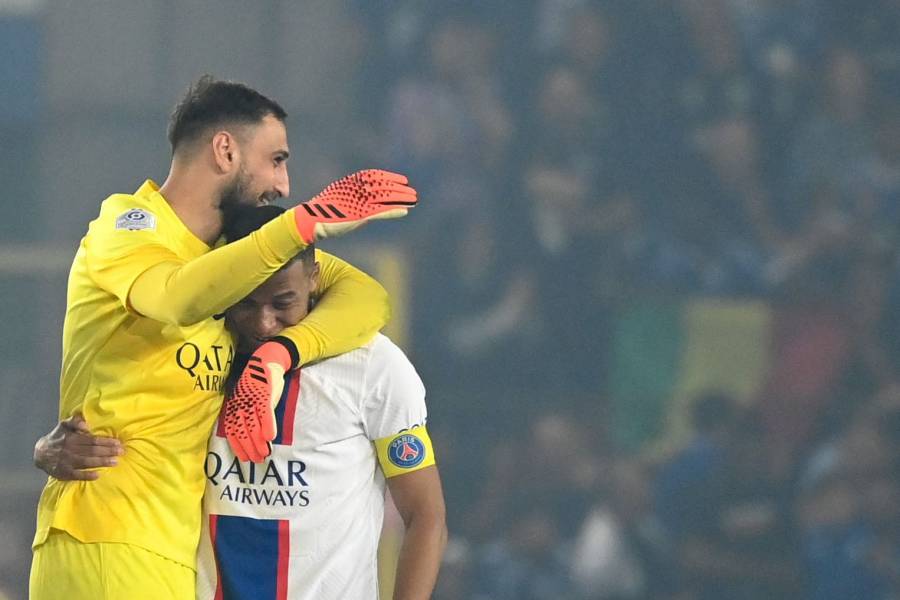 El portero espa&ntilde;ol del PSG Sergio Rico 