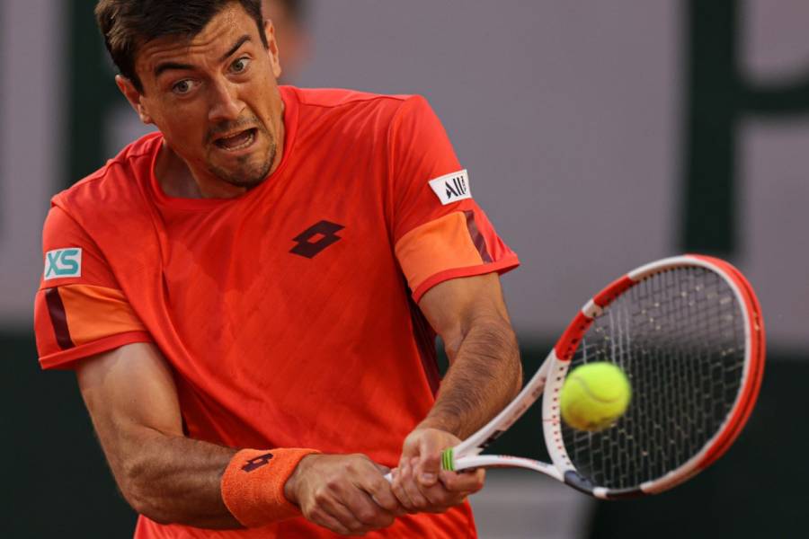 Alcaraz exhibe un tenis total ante Musetti y ya pisa los cuartos