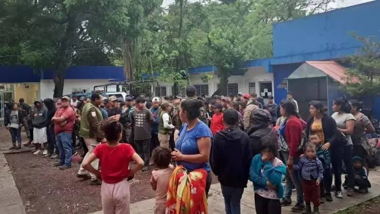 Rescate de 130 Personas Guatemaltecas en un cami&oacute;n tipo Torton, en C&oacute;rdoba, Veracruz