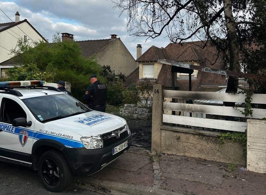 Ataque contra casa de un alcalde marca la quinta noche de disturbios en Francia