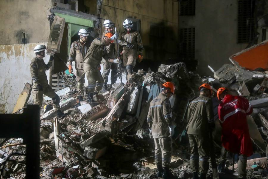 Al menos 11 muertos tras derrumbe de edificio en noreste de Brasil