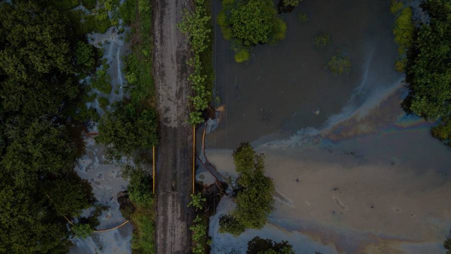 Derrame de petr&oacute;leo en Ek Balam: Advierten posible alcance a Veracruz, Tamaulipas y Estados Unidos