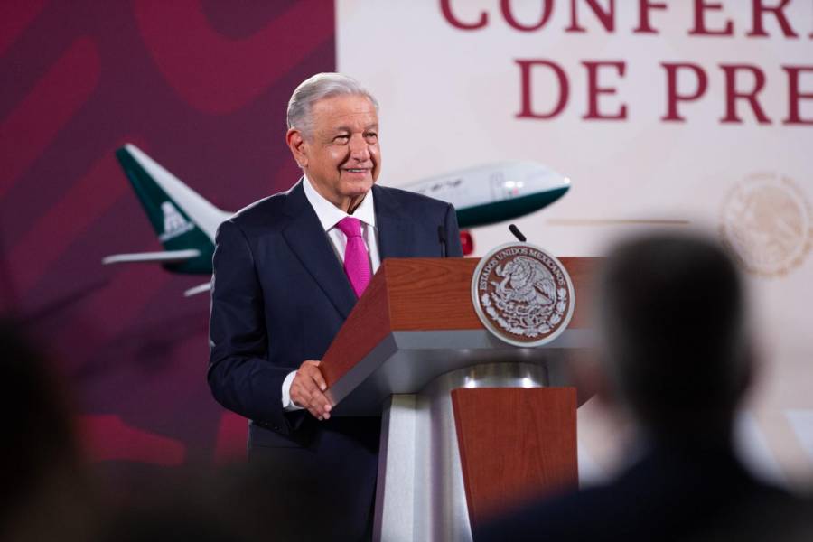 Gobierno federal acuerda compra de Mexicana de Aviación por 800 mdp