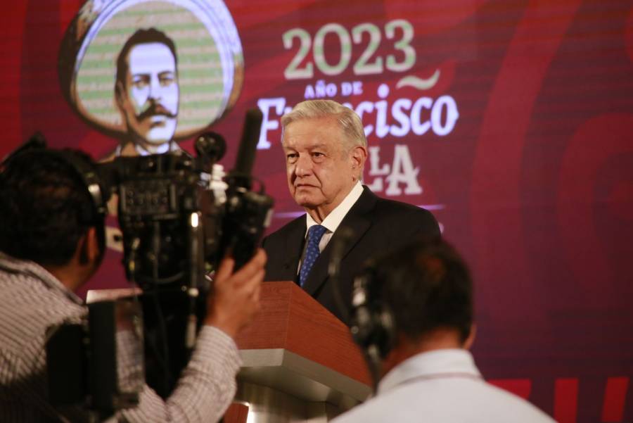 AMLO aplaude el triunfo de Bernardo Arévalo en Guatemala