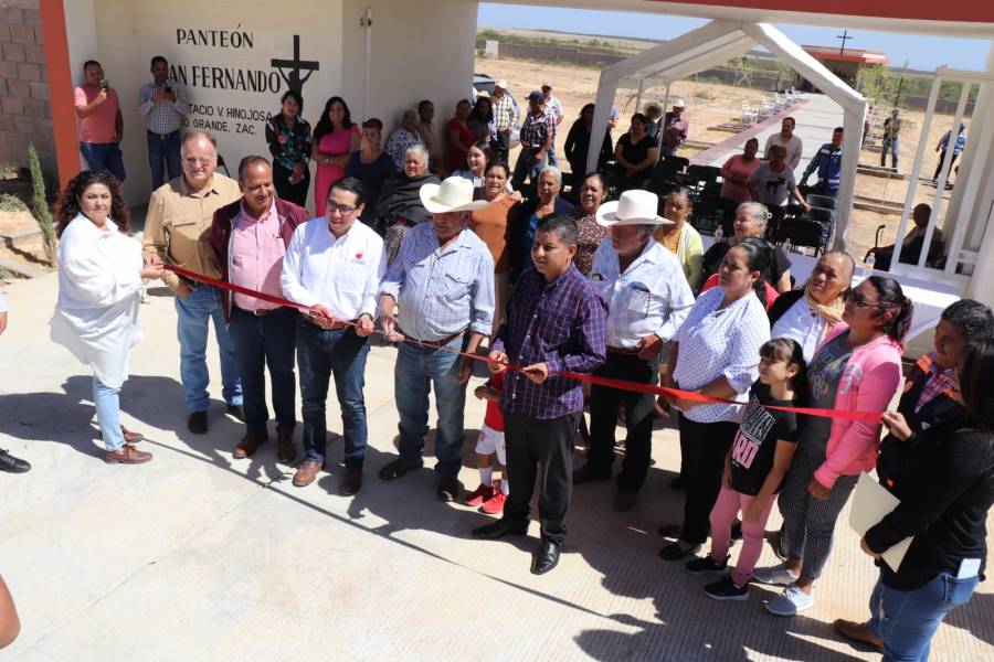 Para el bienestar y progreso de R&iacute;o Grande, entrega Gobierno de Zacatecas obras y acciones del programa 2×1 para migrantes