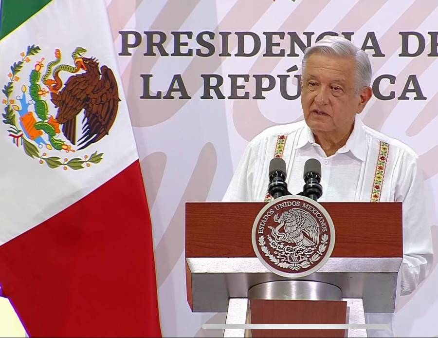 En diciembre se inaugurar&aacute; el Tren Maya, recuerda AMLO