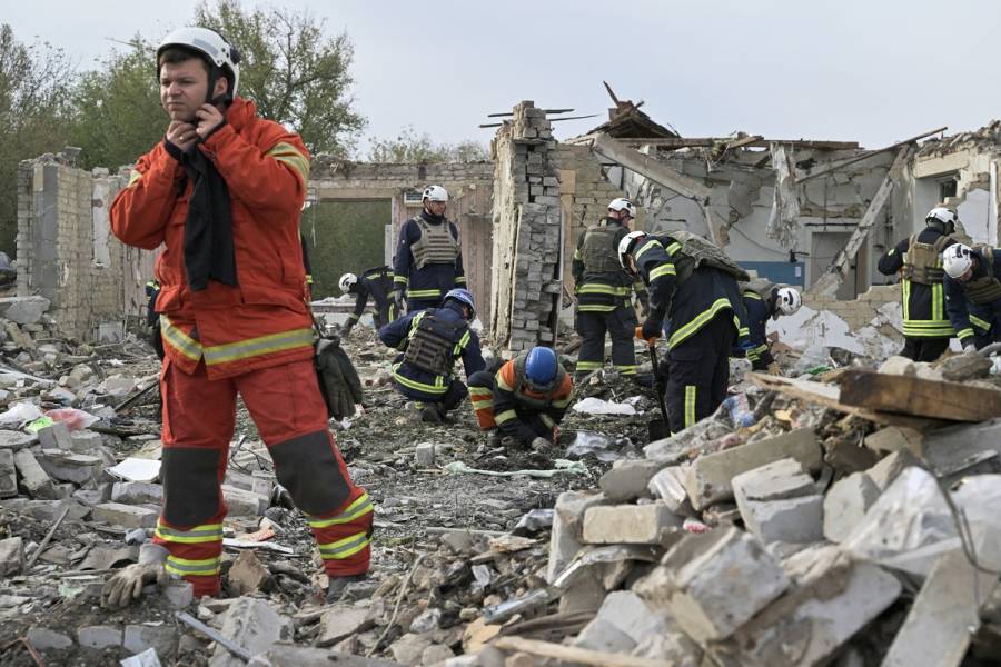 Dos muertos en un nuevo bombardeo en Ucrania, al día siguiente de una masacre de civiles